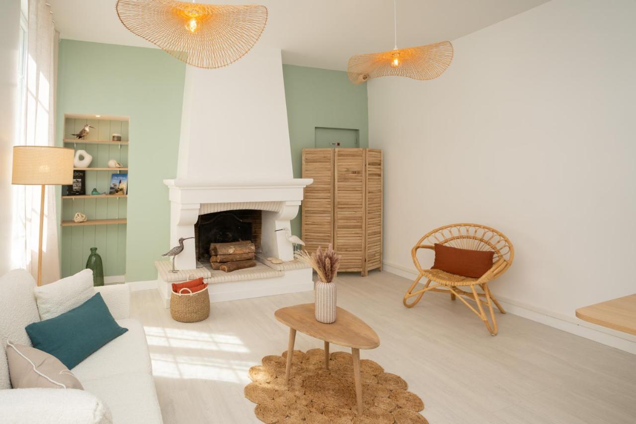 Hotel Le Square Saint-Pierre-d'Oleron Kültér fotó