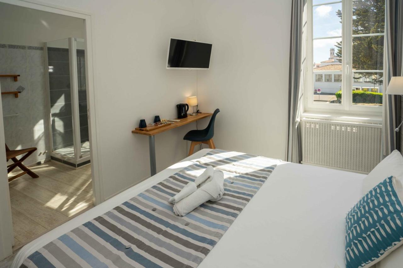 Hotel Le Square Saint-Pierre-d'Oleron Kültér fotó