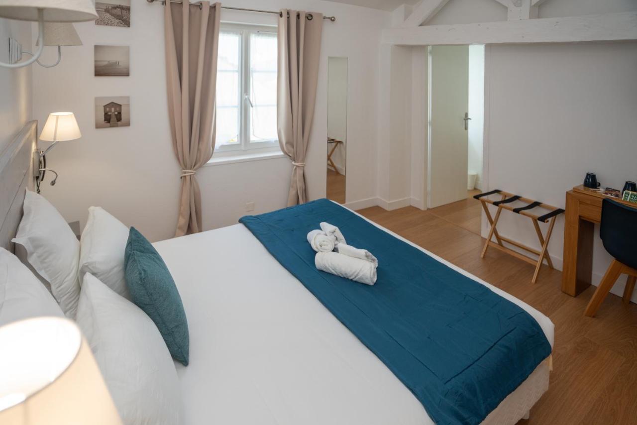 Hotel Le Square Saint-Pierre-d'Oleron Kültér fotó