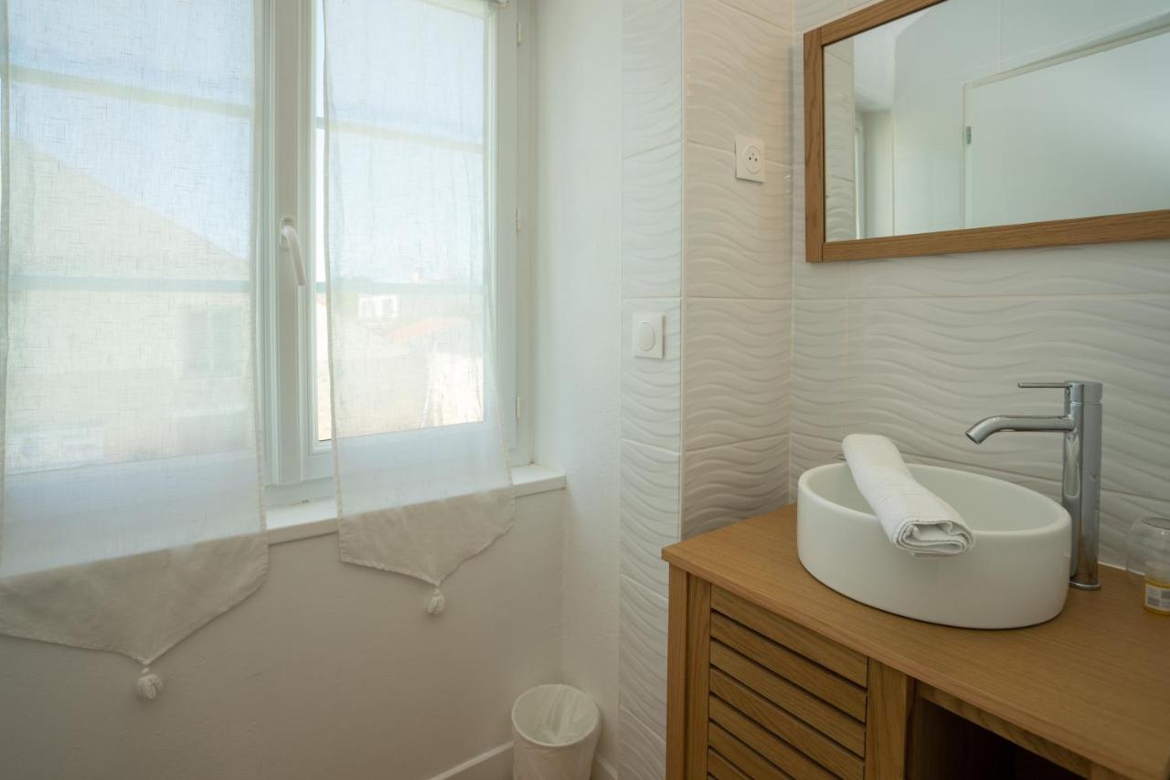 Hotel Le Square Saint-Pierre-d'Oleron Kültér fotó